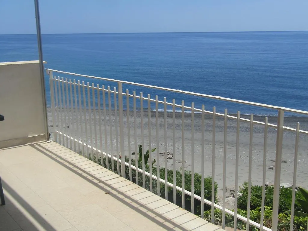 Appartamento Mare Mare Forza dʼAgro